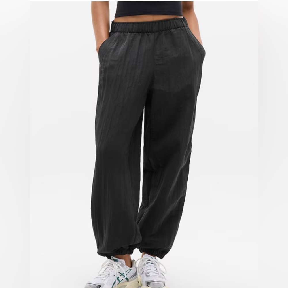 Athleta Pursuit Jogger-Black